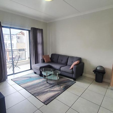 The Blyde Crystal Lagoon One Bedroom Apartment พริทอเรีย ภายนอก รูปภาพ