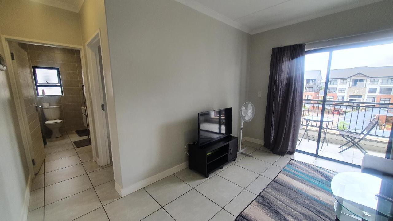 The Blyde Crystal Lagoon One Bedroom Apartment พริทอเรีย ภายนอก รูปภาพ